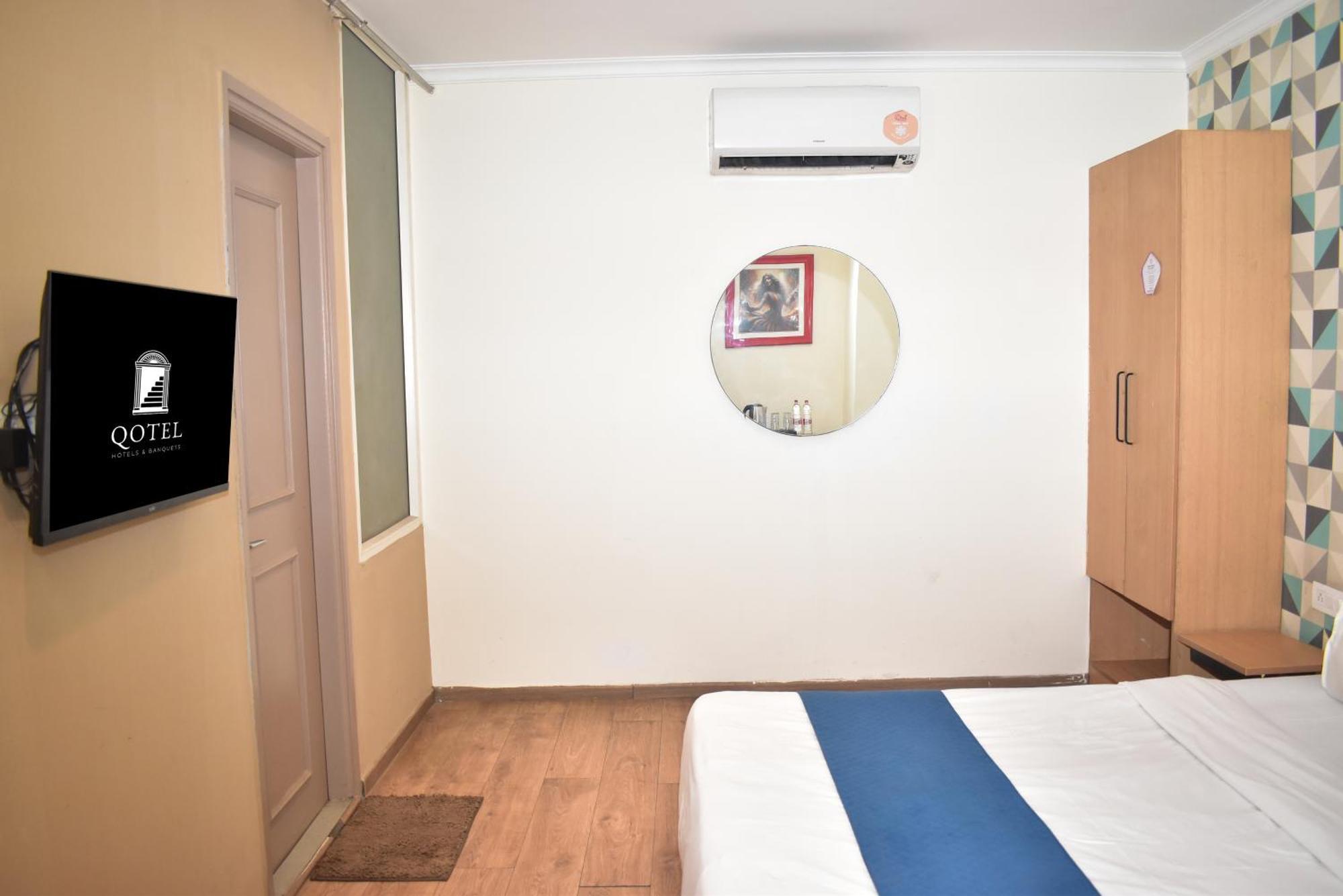 In Chattarpur- Above Cozy Dinner Hotel 3*