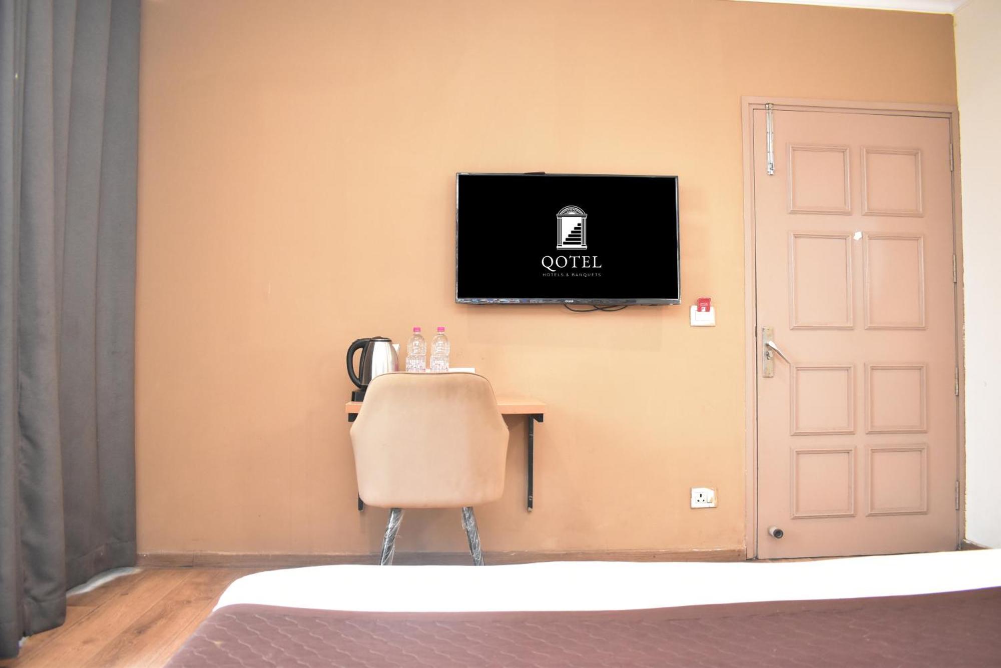 In Chattarpur- Above Cozy Dinner Hotel New Delhi